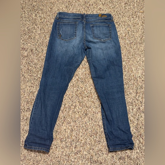 Women's size 6 Kut from the Kloth Distressed Blue Jeans - Picture 2 of 7